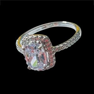 925 Silver Plate Ring Fashion Cocktail Dinner Oval Cubic Zirconia Benzel Setting